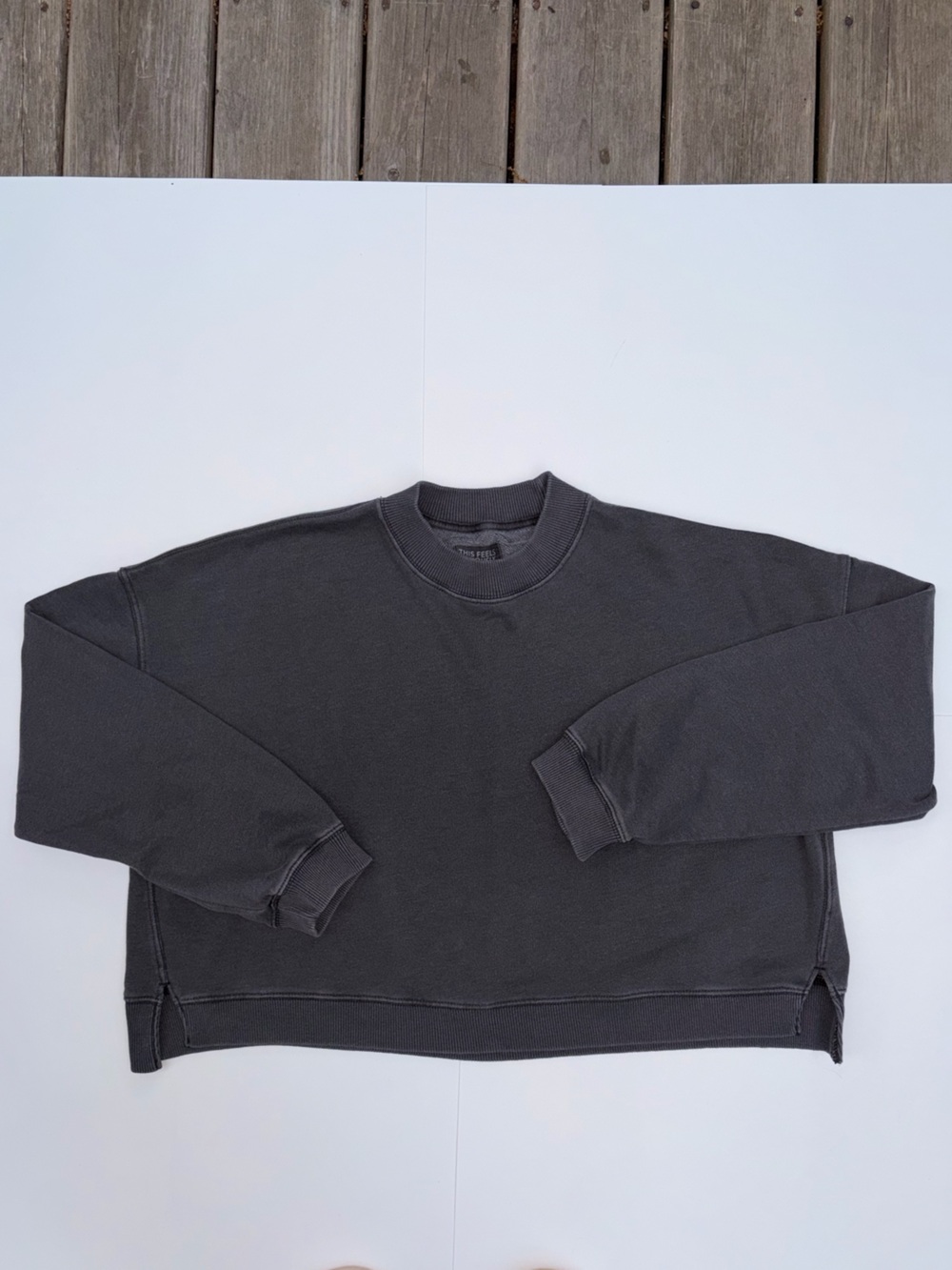 Aerie “Seriously lives in” Charcoal Cropped Crewneck Sweatshirt Sz XL